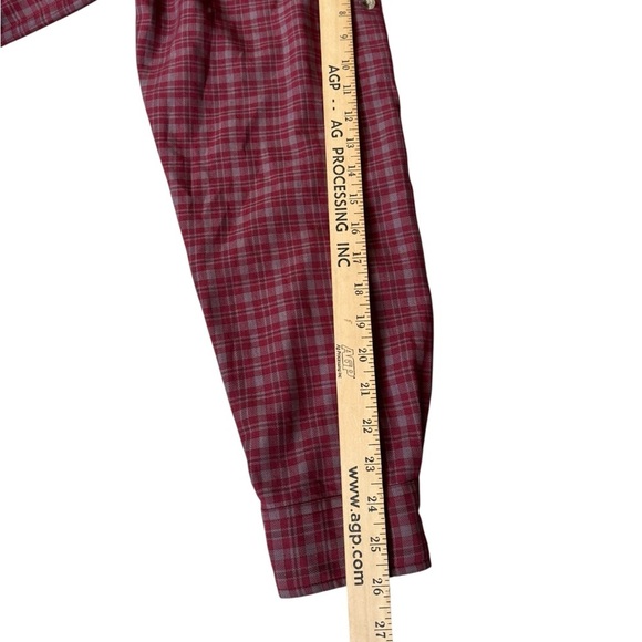 The North Face Red Plaid Button Down Shirt Men’s Medium Outdoor Travel Casual M8 - Picture 9 of 9